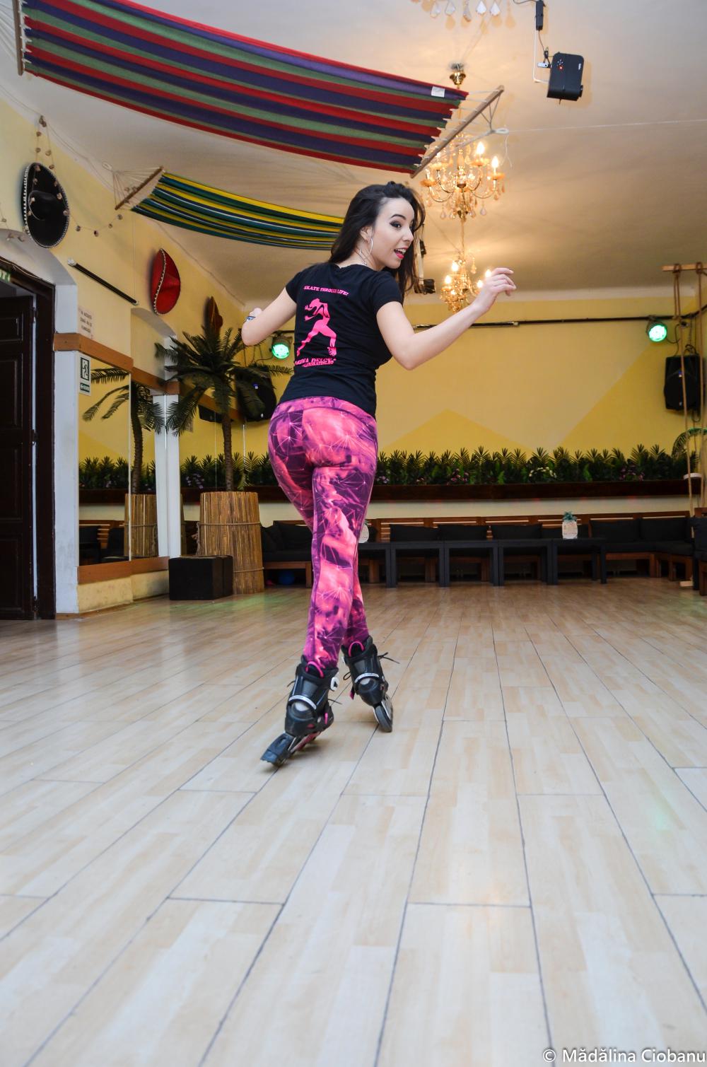 Arina Delcea - RollerSkating