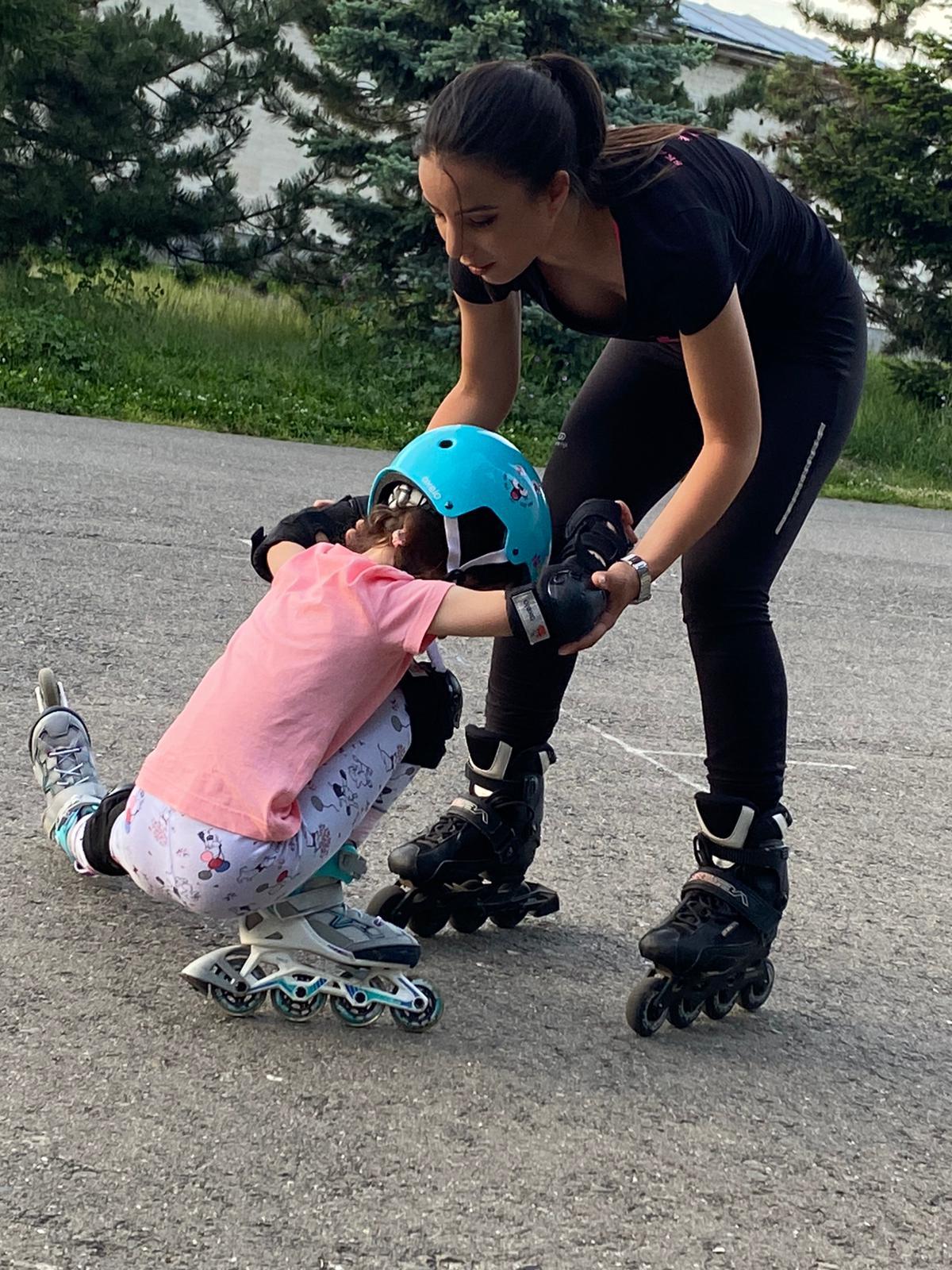 Arina Delcea - RollerSkating